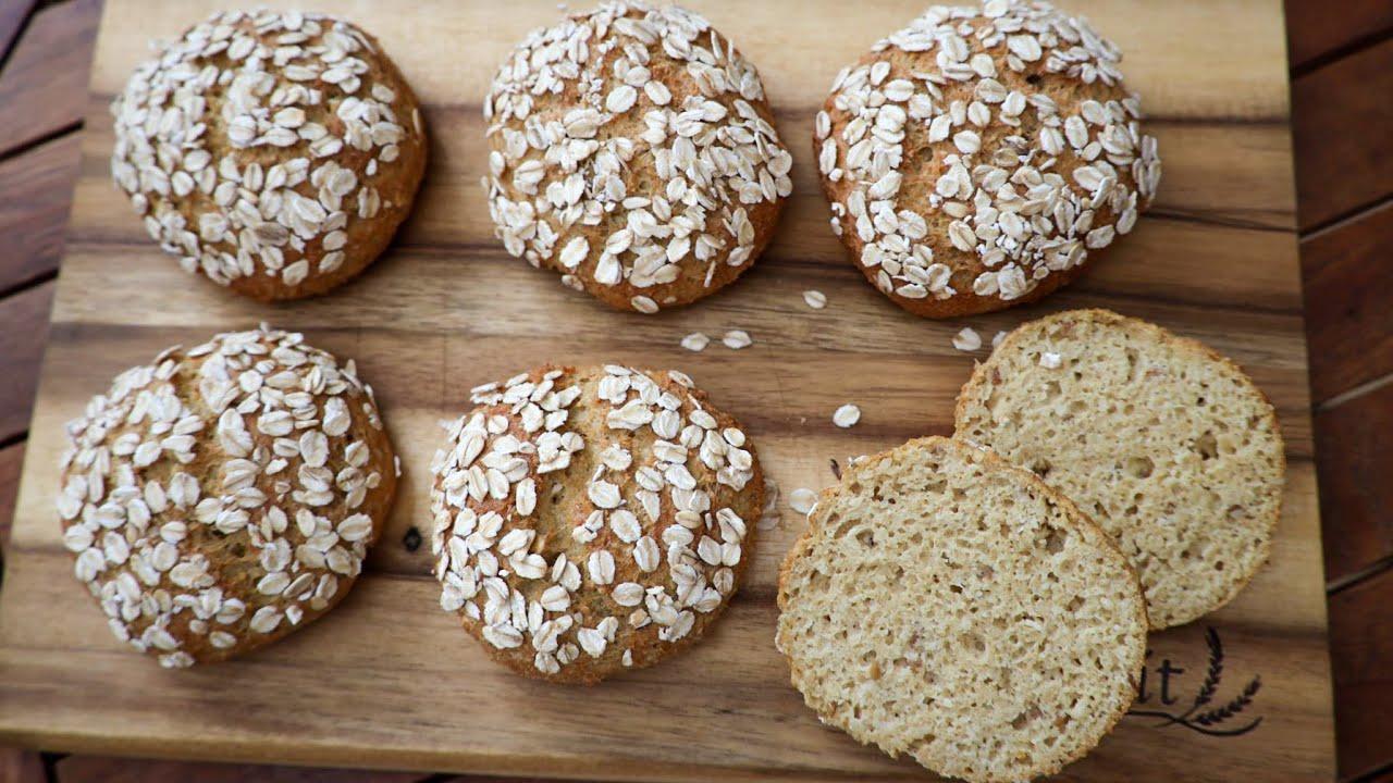 Low Carb Brötchen Rezept mit Quark, Mandeln und Leinsamen