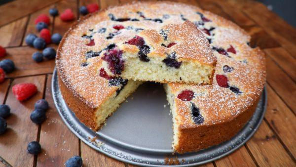 die HIMMLISCHE Obsttorte | Geburtstagskuchen mit Weißer Schokolade ...