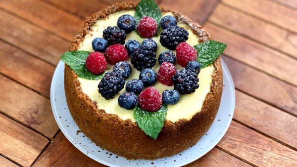 die HIMMLISCHE Obsttorte | Geburtstagskuchen mit Weißer Schokolade ...