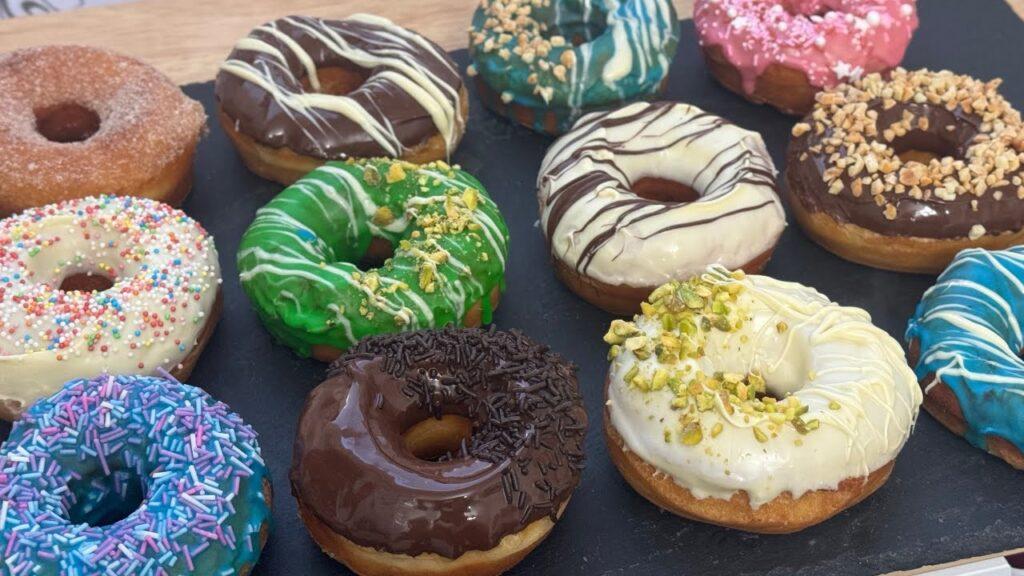 🍩 Silvester-Zauber: Hausgemachte Bunte Donuts zum Jahreswechsel 🎉 ...